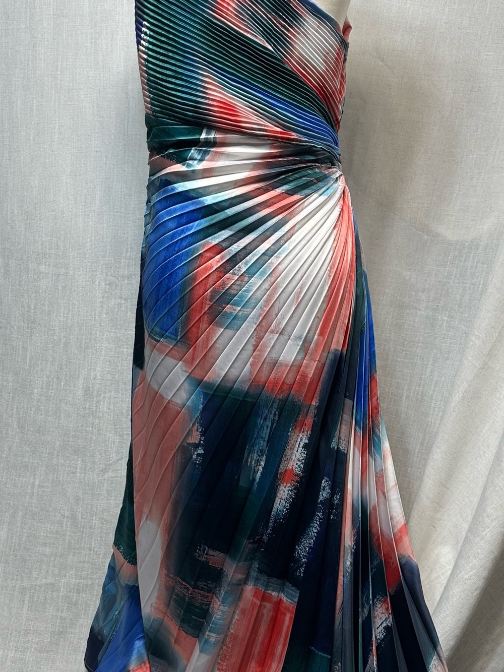 Socialite One-Shoulder Pleated Asymmetrical Maxi Dress Abstract Teal, Blue & Red - Picture 6 of 9